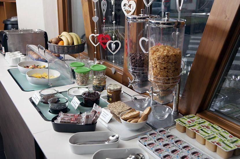 Petit-déjeuner | Hôtel Restaurant Au Tilleul à Mittelhausbergen